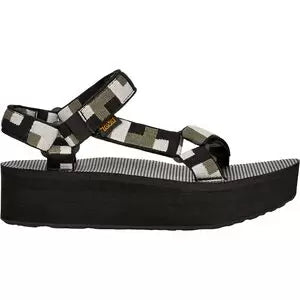 best sandals for wide feet-Teva Flatform Universal Sandal