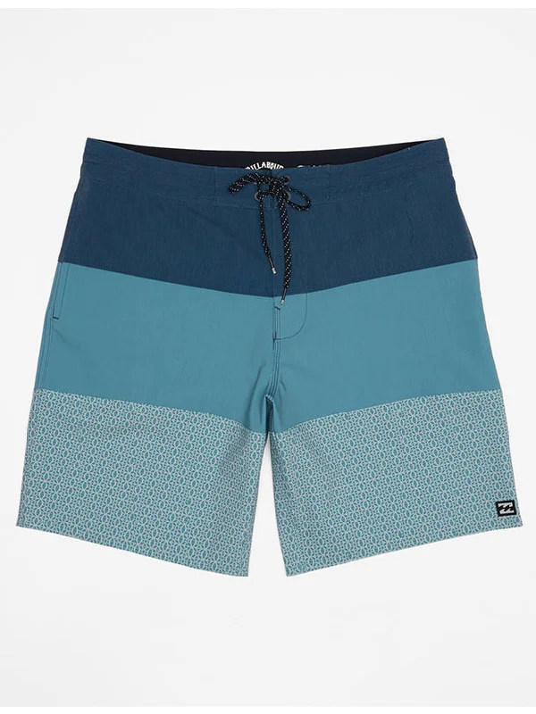 Unisex surf gear for versatile wear-Tribong Lo Tide 19" Boardshorts