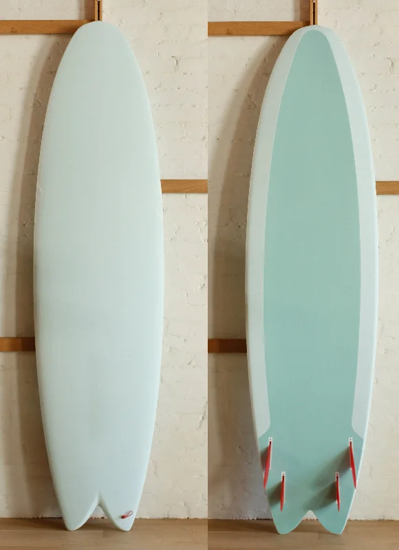 Fast maneuvering boards for aggressive turns-7'0" Swallow Tail Quad