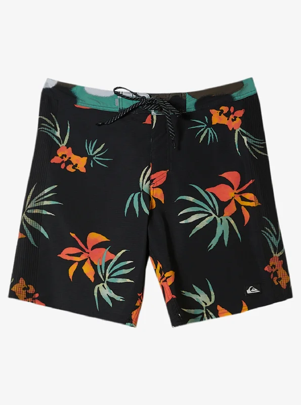 Stylish surf clothing for beach vacations-Highline Arch 19" Boardshorts