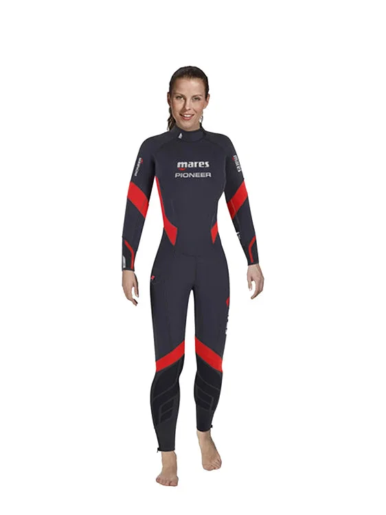 Thermal wetsuits for night dives in cold waters-Mares Pioneer 5mm Wetsuit Ladies (+ Hood)