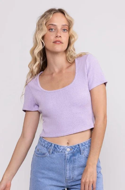 Comfortable surf wear for long sessions-Rusty USA Harlo Crop Top MUTED LAVENDER